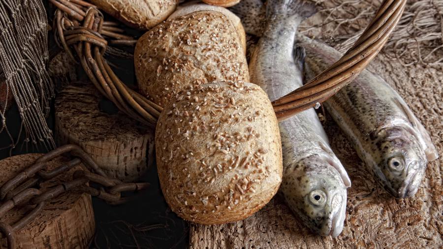 Loaves-and-Fishes-900